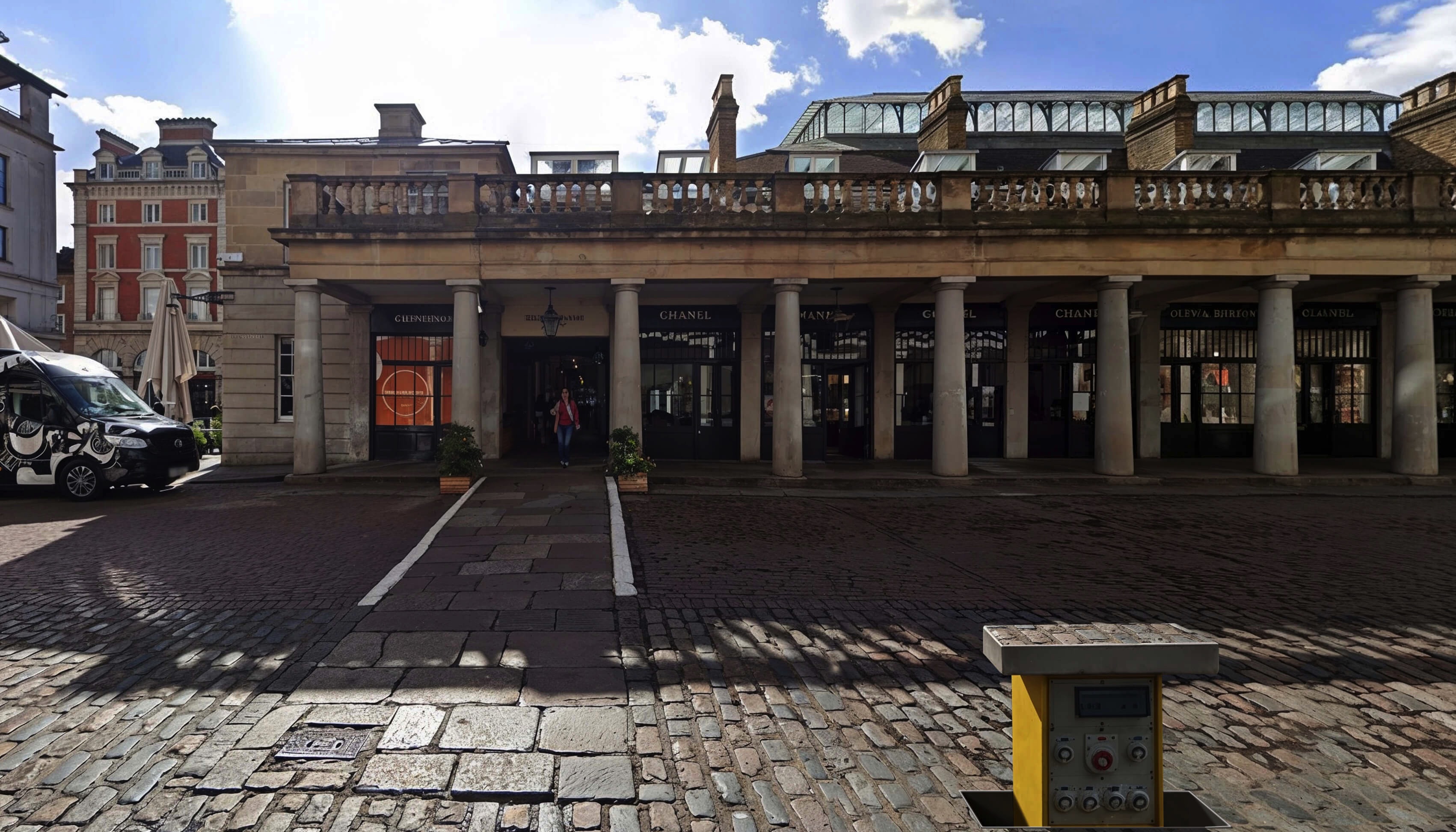 A pop up, retractable service unit installed at London’s Covent Garden, where it allows outdoor events to be staged as and when required.